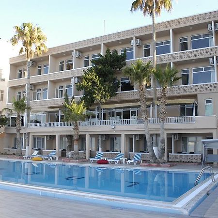 Lades Hotel シリフケ エクステリア 写真