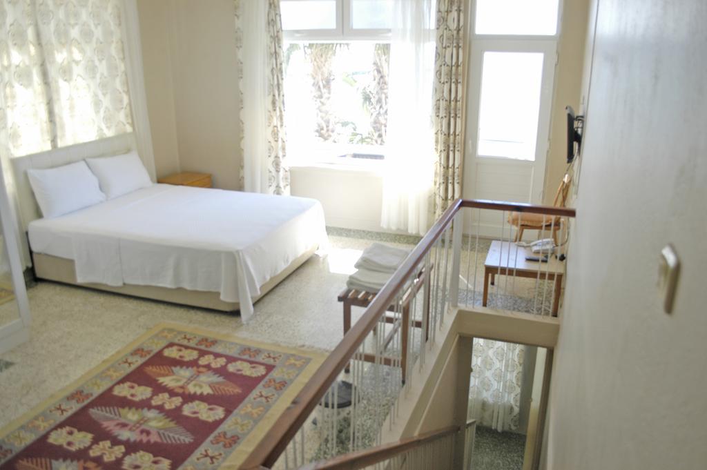 Lades Hotel シリフケ 部屋 写真