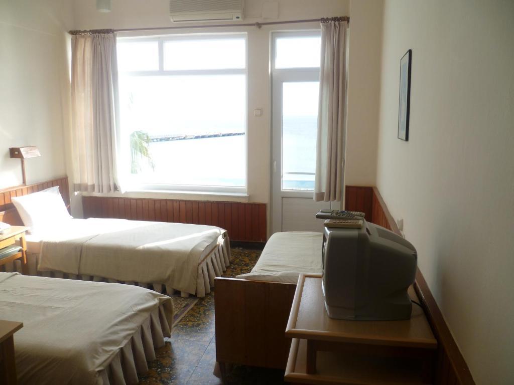 Lades Hotel シリフケ 部屋 写真